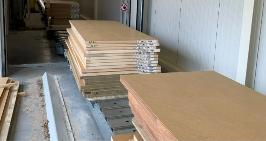 Berkvens 90 jaar: Nieuwe expeditie hal en luchtbrug